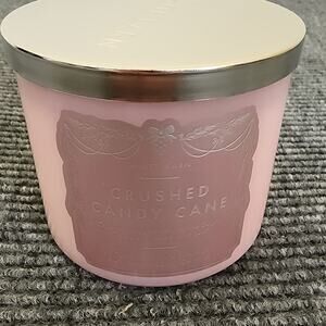 Bath and Body Works White Barn Crushed Candy Cane Scented Candle 14.5 oz